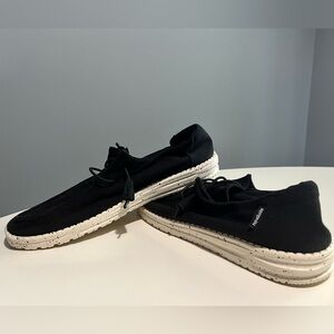 Hey Dude women’s black Wendy shoes size 10
